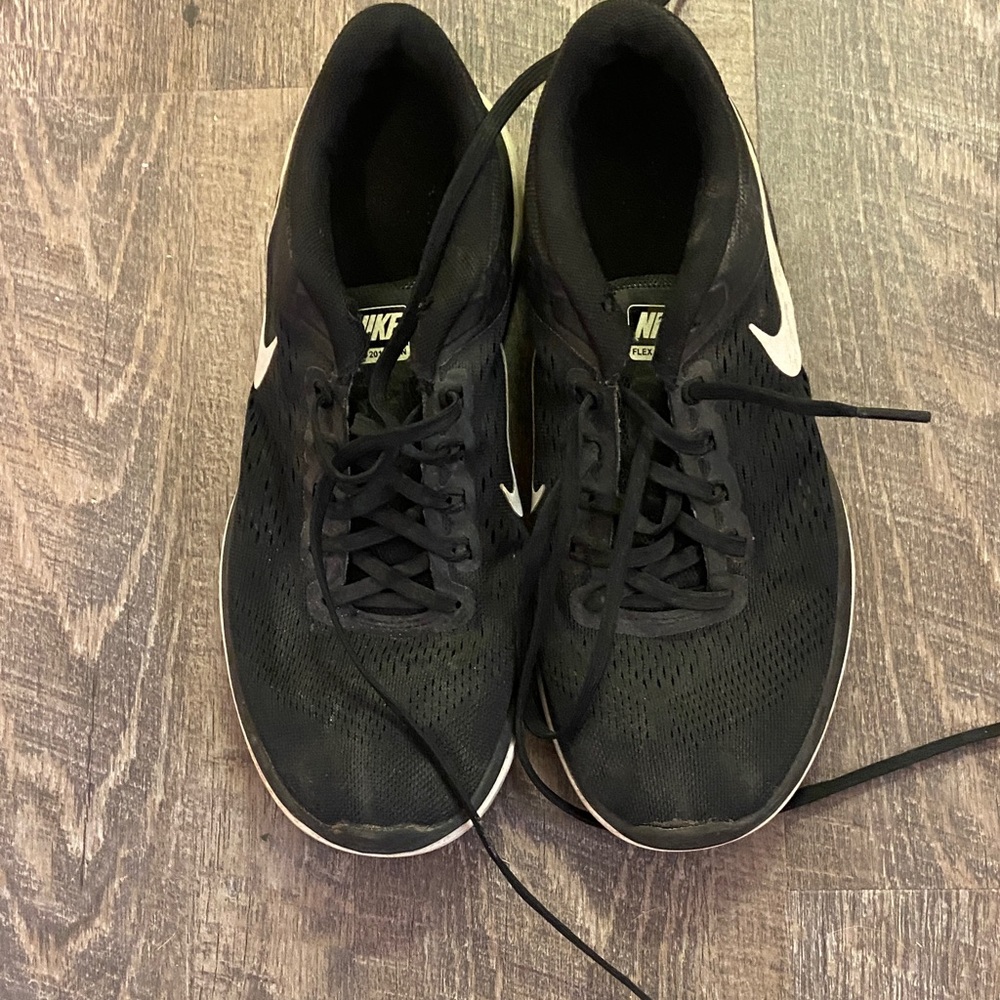 Nike Women’s Black Athletic Shoes